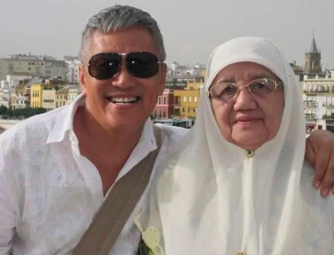 Datuk Redzuan Ismail or popularly known as Chef Wan (left) has posted on Instagram that his mother, endearingly called Cik Aini (right), has died at the age of 93. – _chefwan58 Instagram pic, January 12, 2023