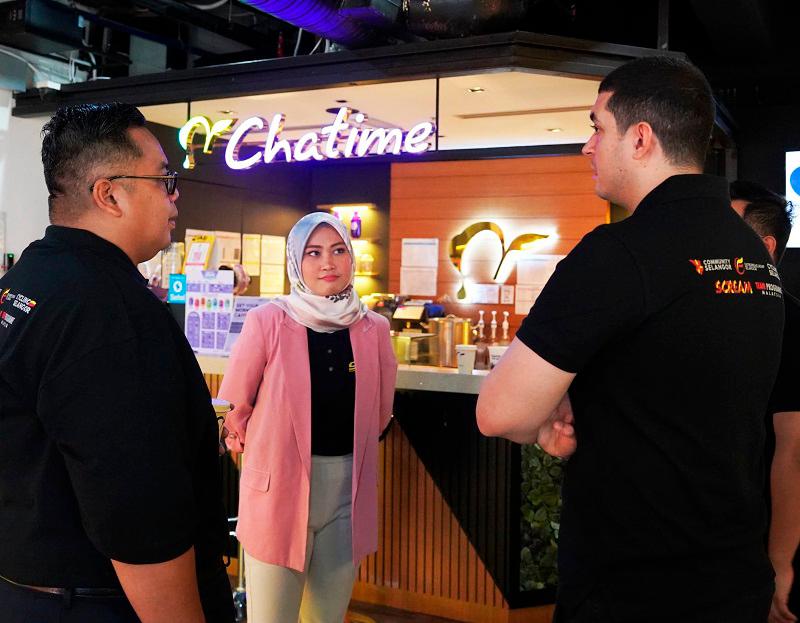 $!From left: SAY Chief Operating Officer Zaiferez Hadzere Zainal, SAY Chief Executive Officer Nurul Azwa Rodzi and Will Group General Manager Kyran Arusalm.