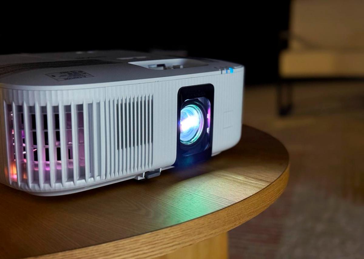 $!Bright, vivid colours powered by Epson’s 3LCD technology for a true cinematic feel. – EPSON MALAYSIAPIC