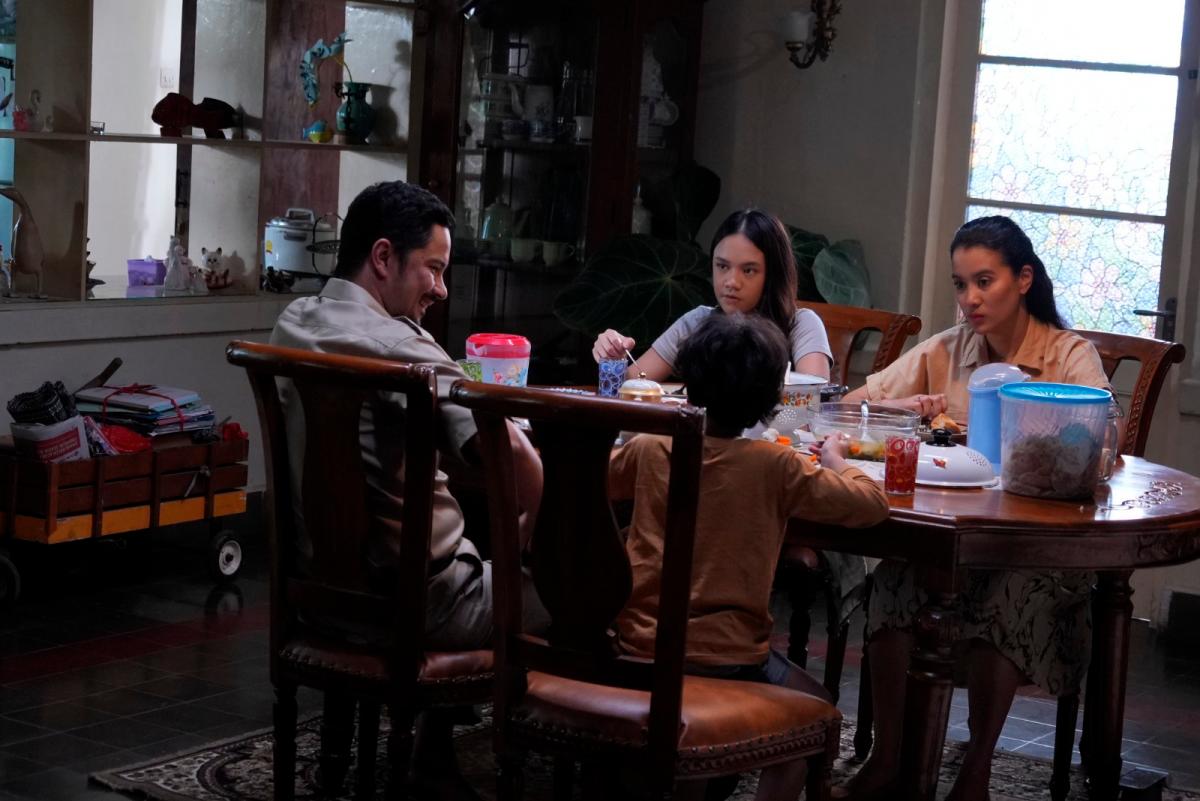 $!A rare moment of peace for Vita’s family before betrayal shatters their harmony.