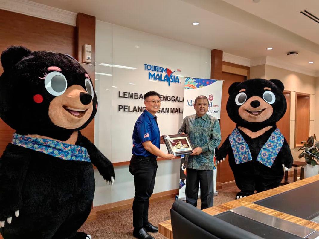 $!Team KL Wellness City aims for record-breaking feat at Ironman Barcelona 2025