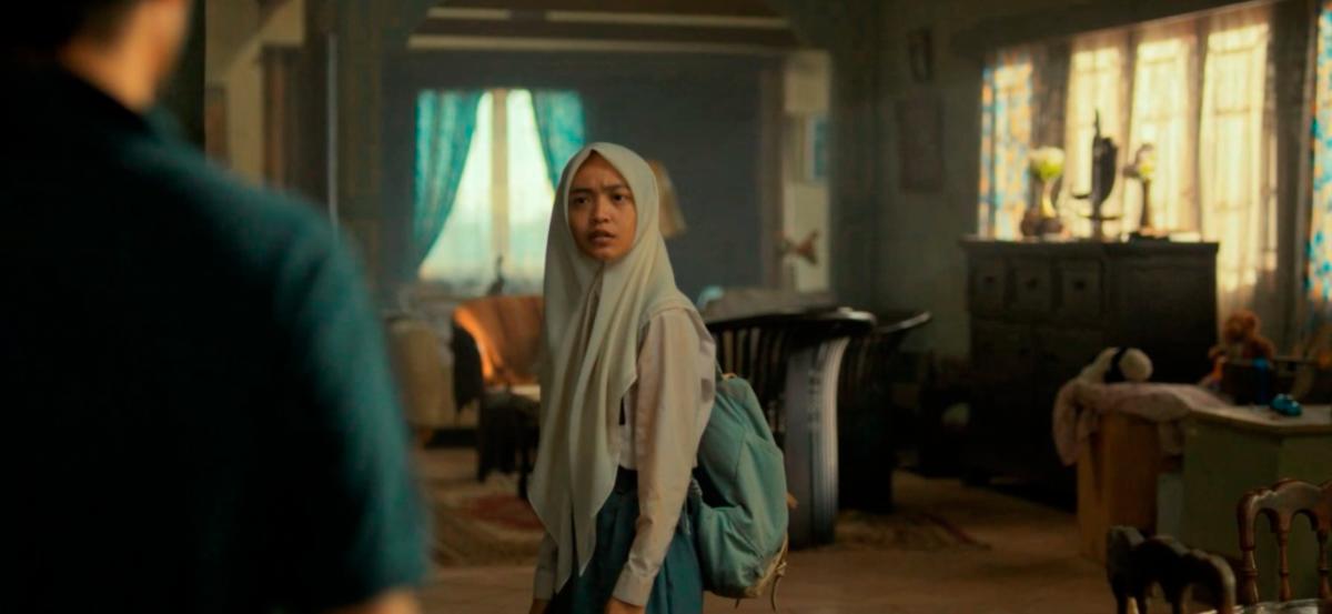 $!Tika (Labiba), the family’s quiet voice of faith, struggles against the rising darkness.