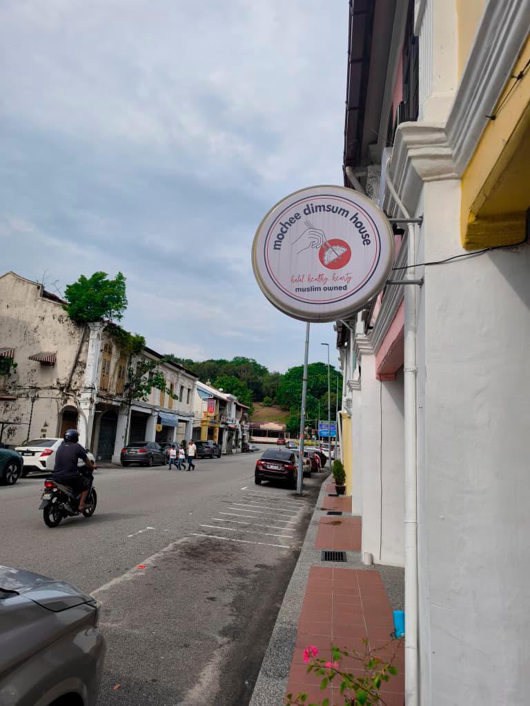 Mochee Dim Sum House is a family-run spot serving halal, hearty Chinese favourites. $!Mochee Dim Sum House is a family-run spot serving halal, hearty Chinese favourites.