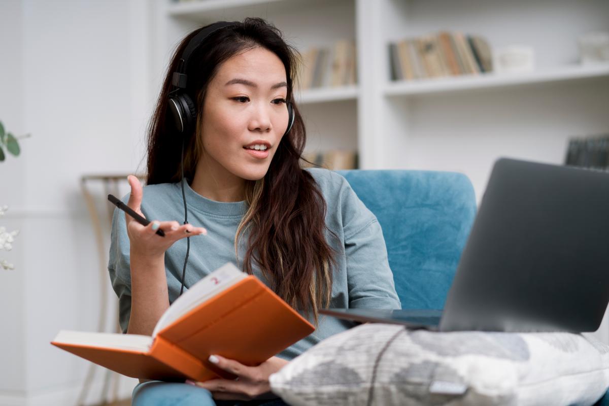 Language apps help you interact with native speakers. $!Language apps help you interact with native speakers.