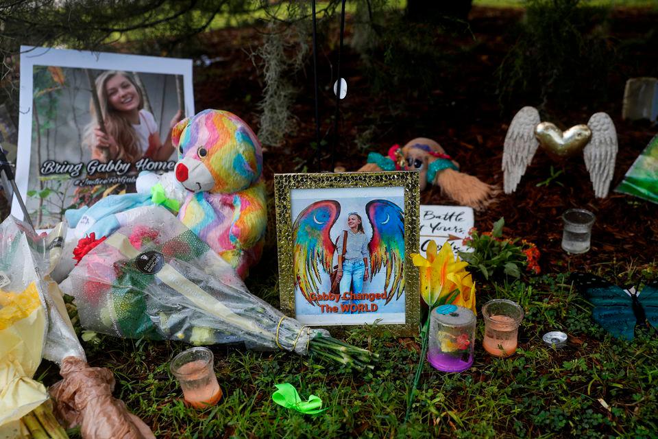 A makeshift memorial for Gabby Petito is seen, after a woman’s body found in a Wyoming national park was identified as that of the missing 22-year-old travel blogger, near North Port City Hall in North Port, Florida, U.S., September 22, 2021. -REUTERSPix