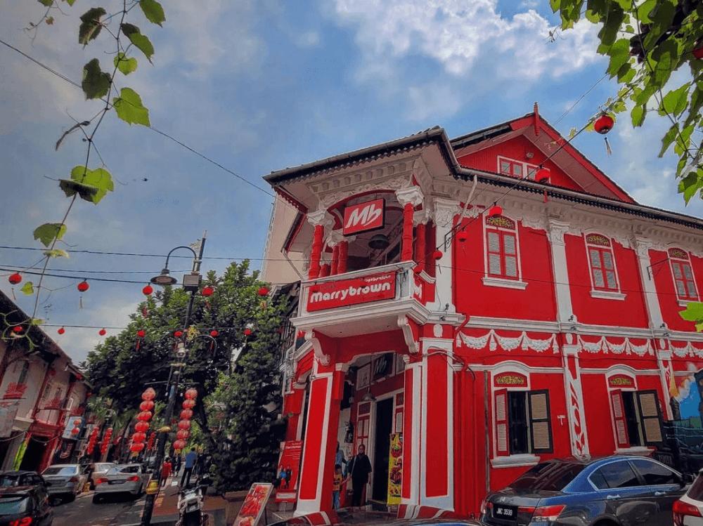 JB Old Town is a historic area featuring colonial-era architecture and vibrant street art. – PIC FROM YOUTUBE @HobbymartDiaries $!JB Old Town is a historic area featuring colonial-era architecture and vibrant street art. – PIC FROM YOUTUBE @HobbymartDiaries