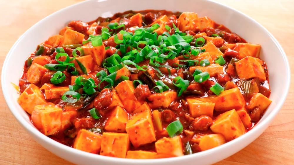 $!A Sichuan classic featuring tofu cubes in a spicy sauce. – PIC FROM YOUTUBE @MAANGCHI