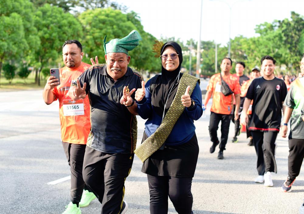 $!MSU fun run to preserve songket art