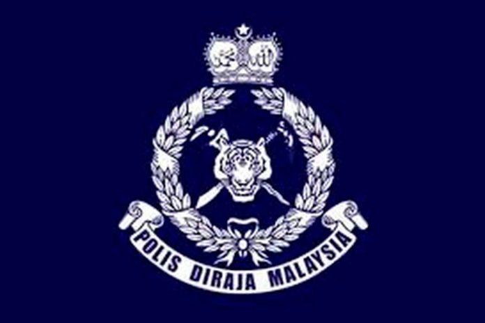 Polis siasat hubungan ibu mangsa dera kanak-kanak tiga tahun  Polis siasat hubungan ibu mangsa dera kanak-kanak tiga tahun