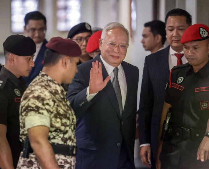 Keputusan kes Najib dana RM2.3 bilion 1MDB ditetapkan 26 Dis Keputusan kes Najib dana RM2.3 bilion 1MDB ditetapkan 26 Dis