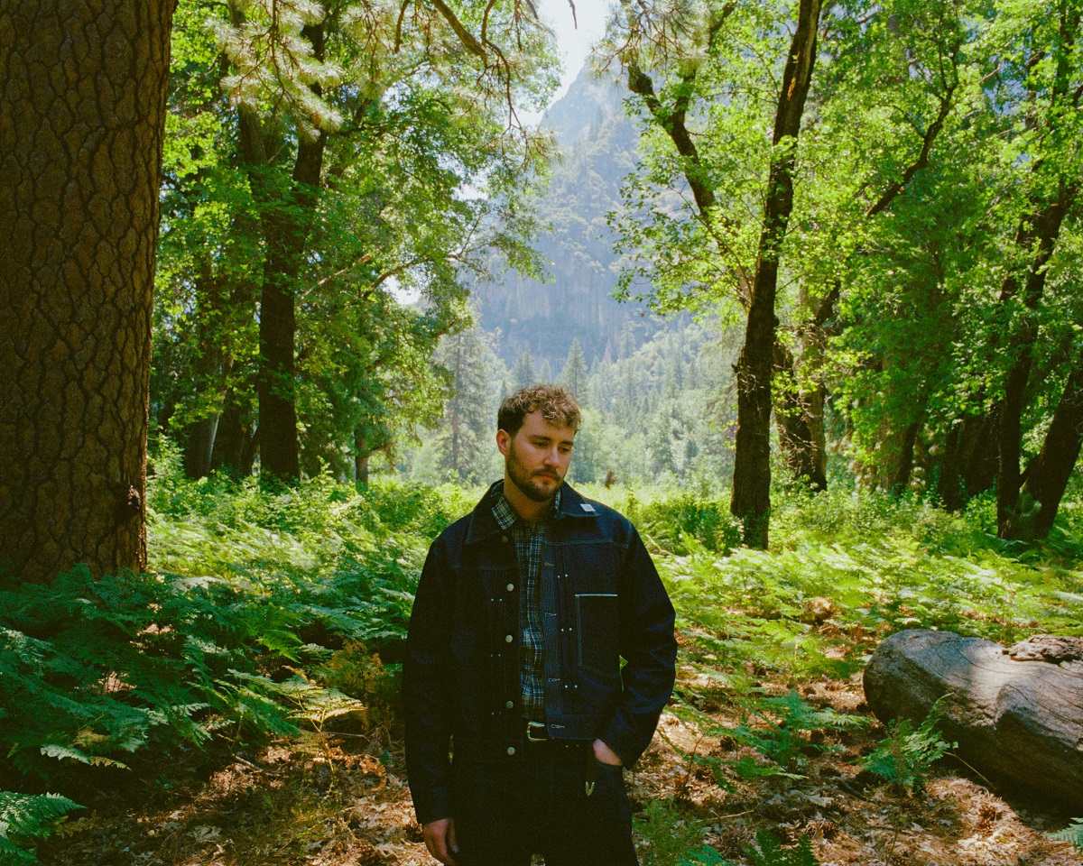 1. Sam Wills online 2025-SamWills-album.jpg