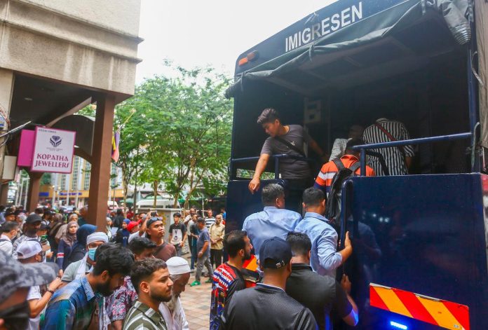 Immigration Department detains 171 foreigners in raid