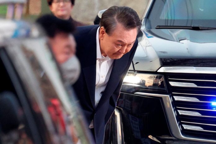 South Korean prosecutors seek warrant to question ex-president Yoon