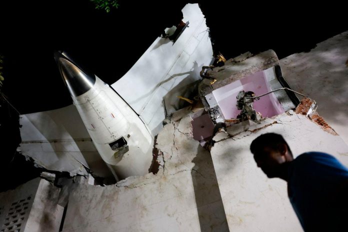 Air India crash report shows pilot confusion over engine switch movement