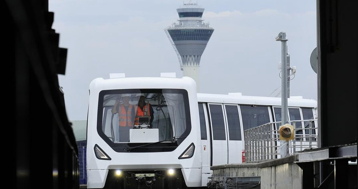 KLIA Aerotrain disrupted by tunnel flooding amid downpour KLIA Aerotrain disrupted by tunnel flooding amid downpour