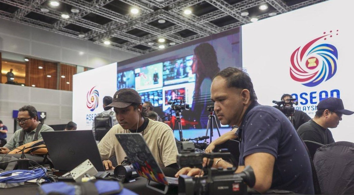 Nearly 1,000 media to cover 58th ASEAN Foreign Ministers’ Meeting in KL Nearly 1,000 media to cover 58th ASEAN Foreign Ministers’ Meeting in KL