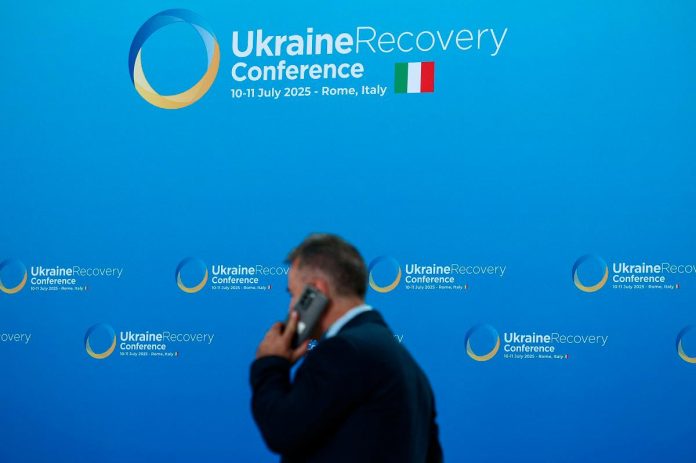 Netherlands pledges 300 million euros to Ukraine for economic recovery Netherlands pledges 300 million euros to Ukraine for economic recovery