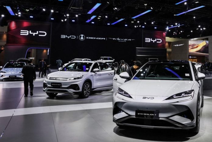 Chinese official urges rational competition in EV industry