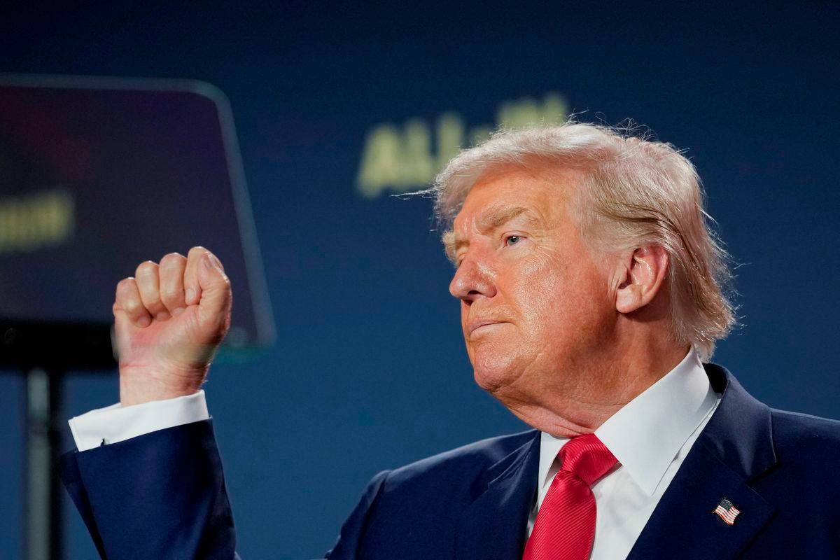 Trump was told he is in Epstein files, Wall Street Journal reports Trump was told he is in Epstein files, Wall Street Journal reports