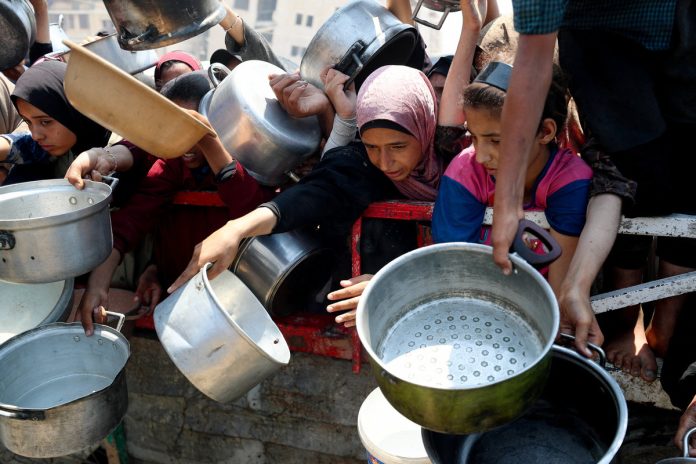 UN aims to aid Gaza’s starving during Israel’s humanitarian pause UN aims to aid Gaza’s starving during Israel’s humanitarian pause