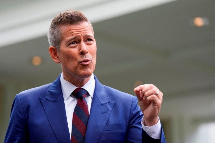 FAA failed to act before fatal helicopter crash, US transport chief says