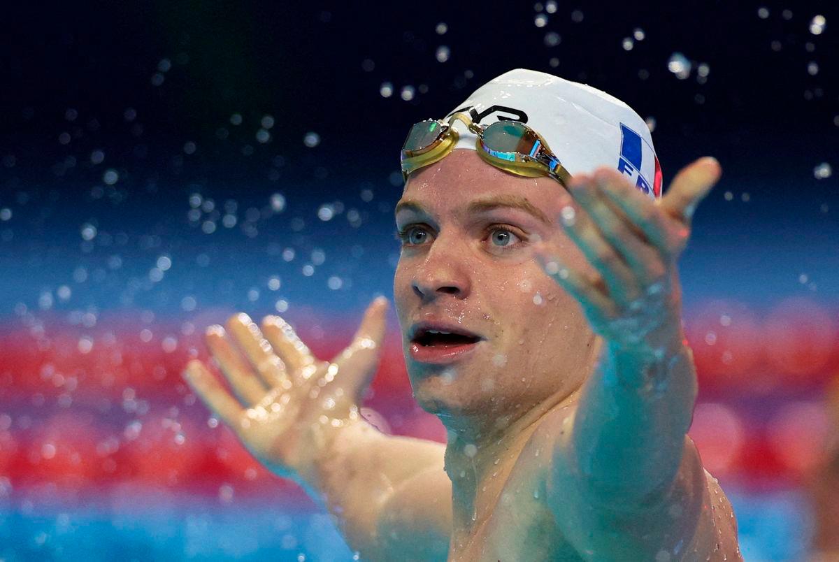 Marchand smashes 200 individual medley world record at world championships Marchand smashes 200 individual medley world record at world championships
