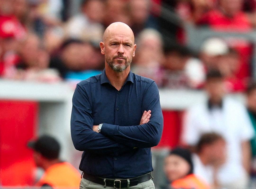 Bayer Leverkusen tamatkan kontrak jurulatih Erik ten Hag selepas dua bulan Bayer Leverkusen tamatkan kontrak jurulatih Erik ten Hag selepas dua bulan