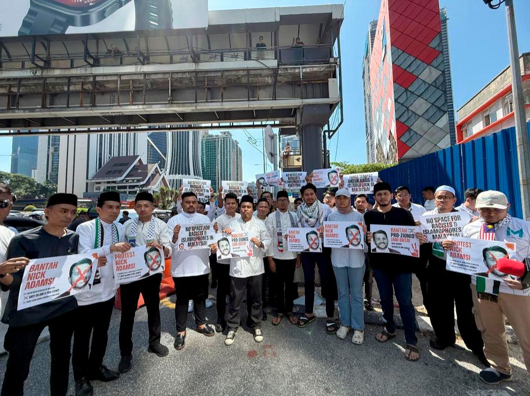 Youth coalition protests Nick Adams’ US ambassador nomination to Malaysia Youth coalition protests Nick Adams’ US ambassador nomination to Malaysia