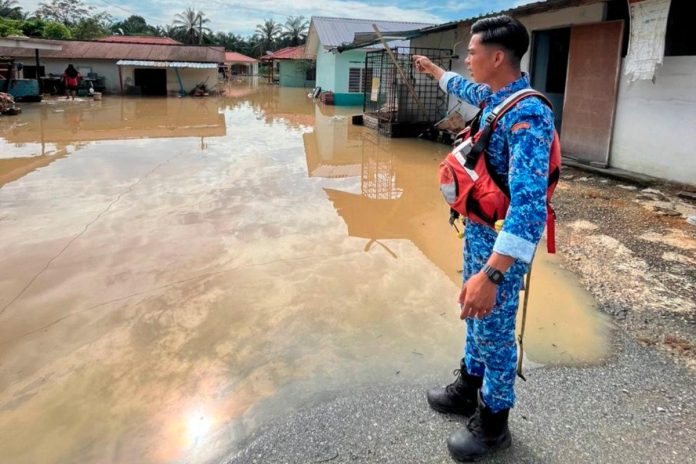 33 evacuated as floods strike Port Dickson village in Negeri Sembilan