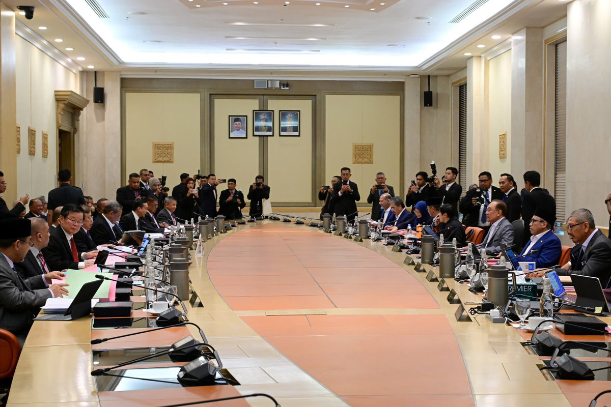 13MP preparation highlights Menteri Besar and Chief Ministers’ meeting 13MP preparation highlights Menteri Besar and Chief Ministers’ meeting