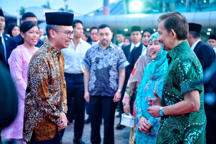 Fahmi conveys birthday wishes to Sultan of Brunei