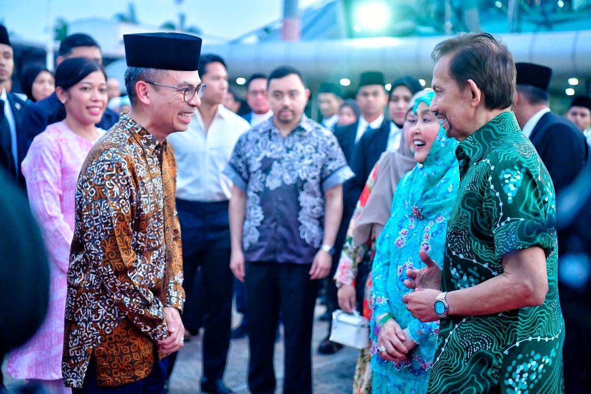 Fahmi conveys birthday wishes to Sultan of Brunei
