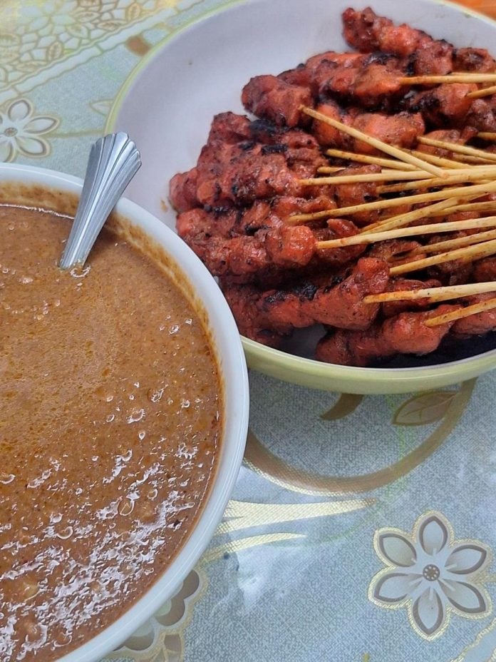 From 10 to 100 Sticks: Malaysians share their wildest satay sessions