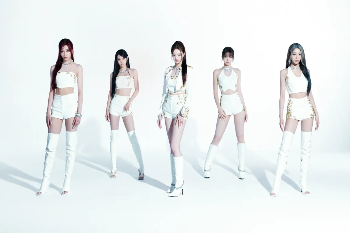 A2O May defines 'Zalpha Pop' with debut album Paparazzi Arrive