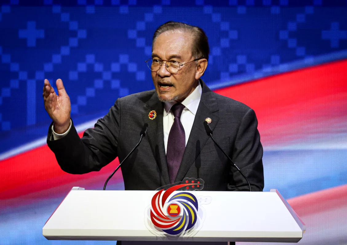ASEAN perkukuh keamanan dan kemakmuran di bawah kepimpinan Malaysia ASEAN perkukuh keamanan dan kemakmuran di bawah kepimpinan Malaysia