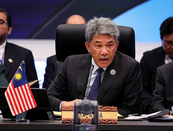 ASEAN economic vision remains strong with deepening regional ties - Mohamad Hasan ASEAN economic vision remains strong with deepening regional ties - Mohamad Hasan