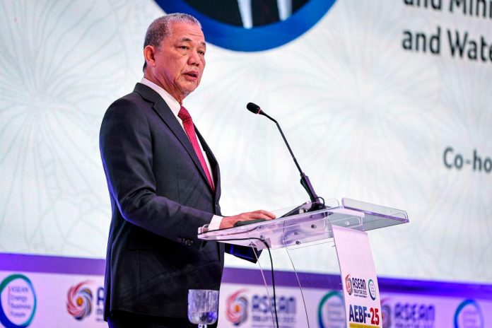 ASEAN energy ministers adopt new frameworks for regional energy transition