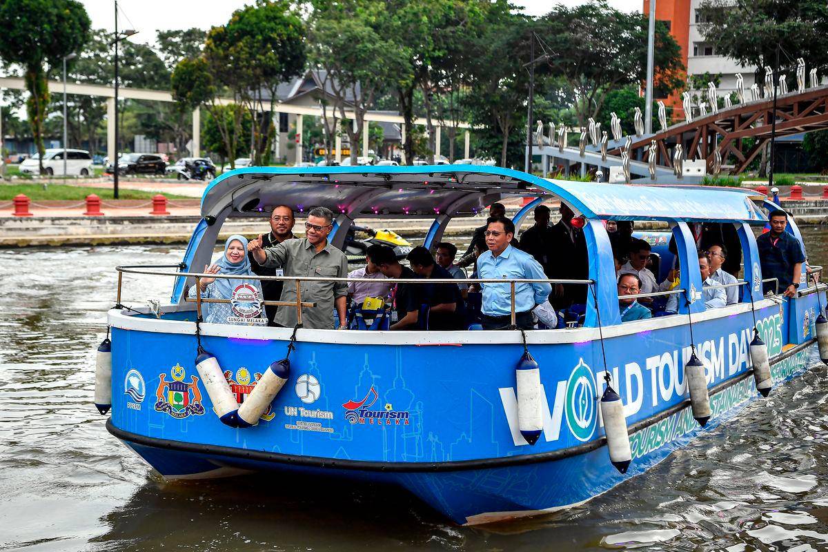 ASEAN ministers enjoy Melaka River cruise during transnational crime meeting ASEAN ministers enjoy Melaka River cruise during transnational crime meeting