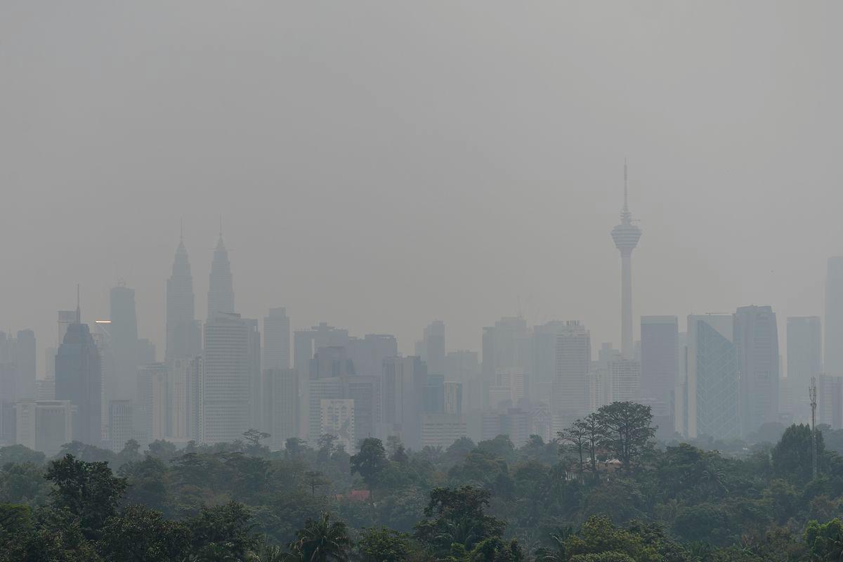 ASEAN must show political will to fully implement haze treaty