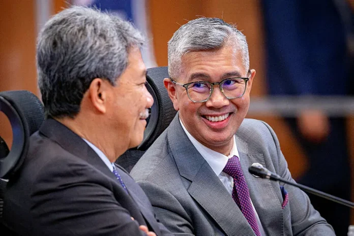 ASEAN perlu perkukuh keselamatan makanan, tenaga dan digital - Tengku Zafrul ASEAN perlu perkukuh keselamatan makanan, tenaga dan digital - Tengku Zafrul