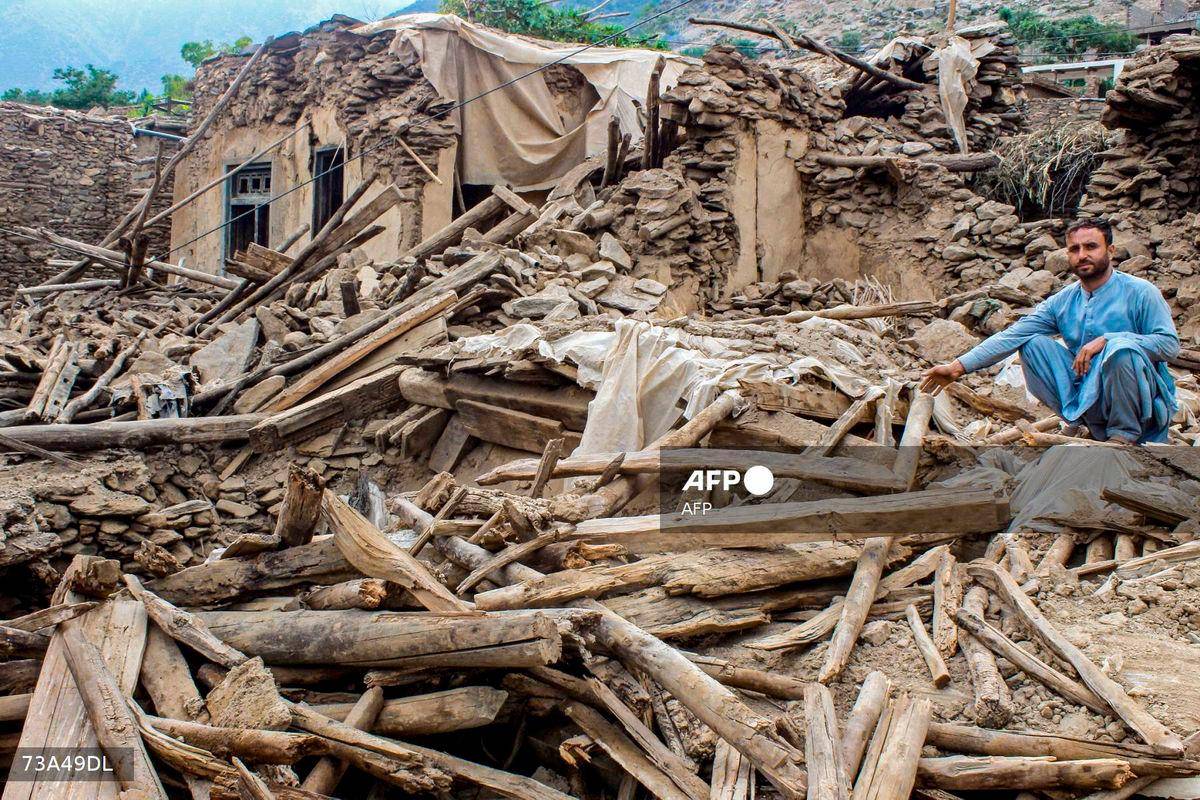 Afghanistan earthquake death toll exceeds 2,200 in deadliest quake in decades Afghanistan earthquake death toll exceeds 2,200 in deadliest quake in decades
