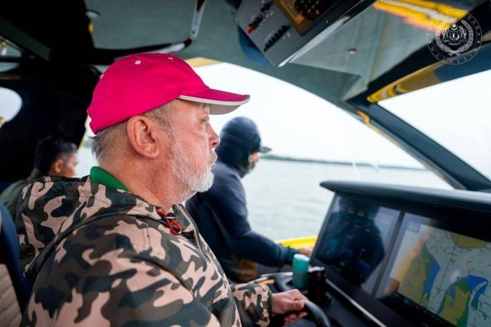 Agong tinjau perairan Johor