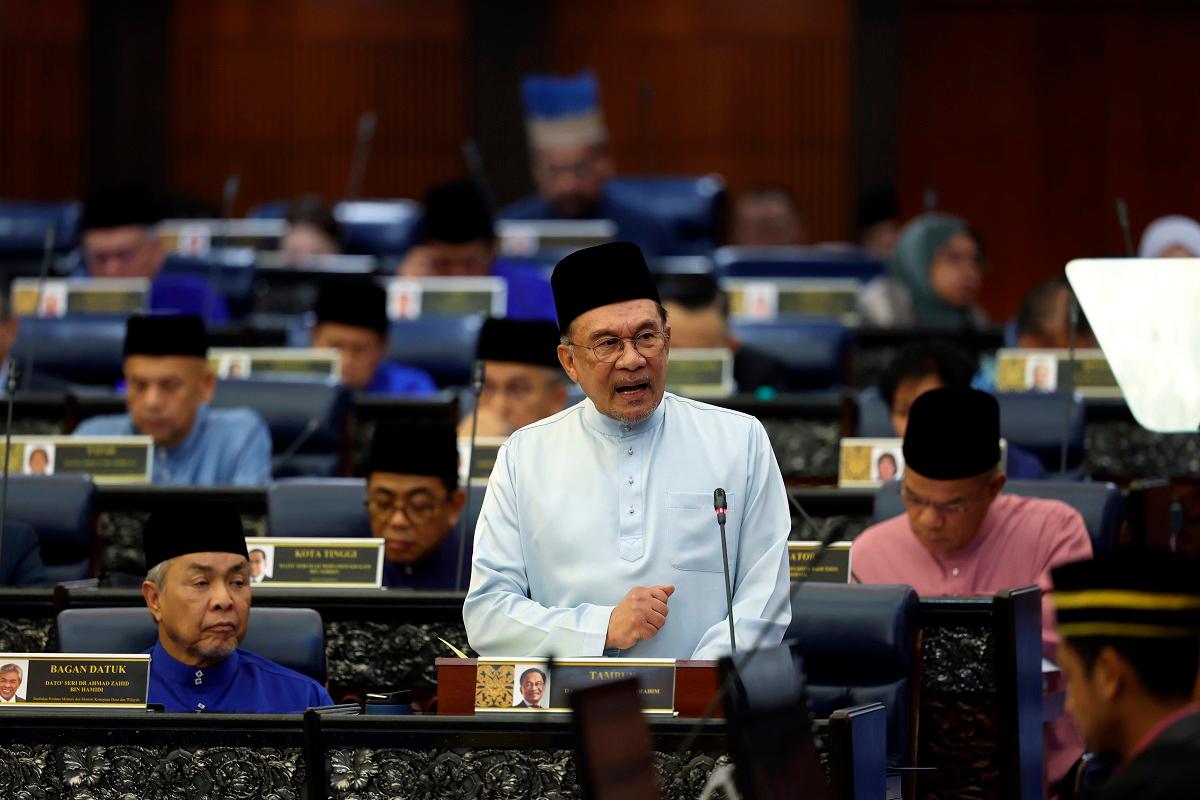 Anwar bentang Belanjawan 2026 di Dewan Rakyat sebagai hala tuju MADANI Anwar bentang Belanjawan 2026 di Dewan Rakyat sebagai hala tuju MADANI