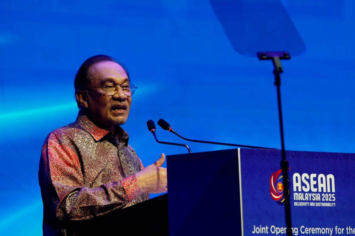 Anwar puji usaha ASEAN tarik institusi utama pastikan kejayaan grid kuasa Anwar puji usaha ASEAN tarik institusi utama pastikan kejayaan grid kuasa