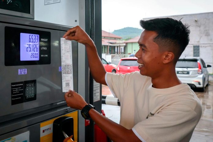 BUDI95 kicks off: Motorists eager to be among the first to benefit