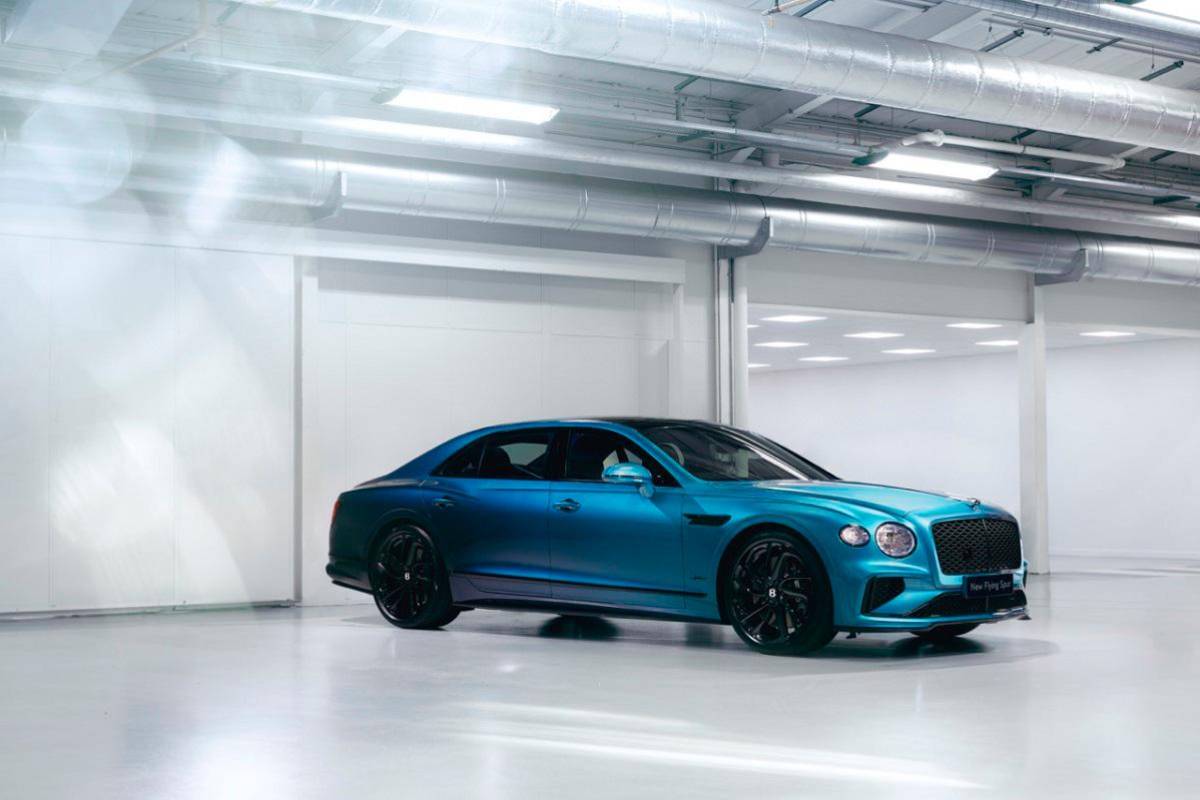 Bentley’s Flying Spur Gets First-Ever Ombré by Mulliner Paint Finish