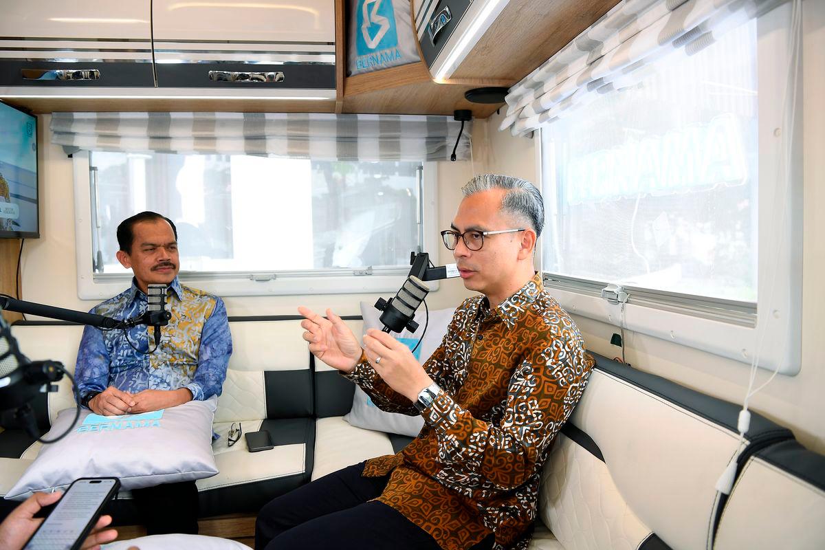 Bernama Mobile Studio and MCMC to launch Kembara Internet programme Bernama Mobile Studio and MCMC to launch Kembara Internet programme