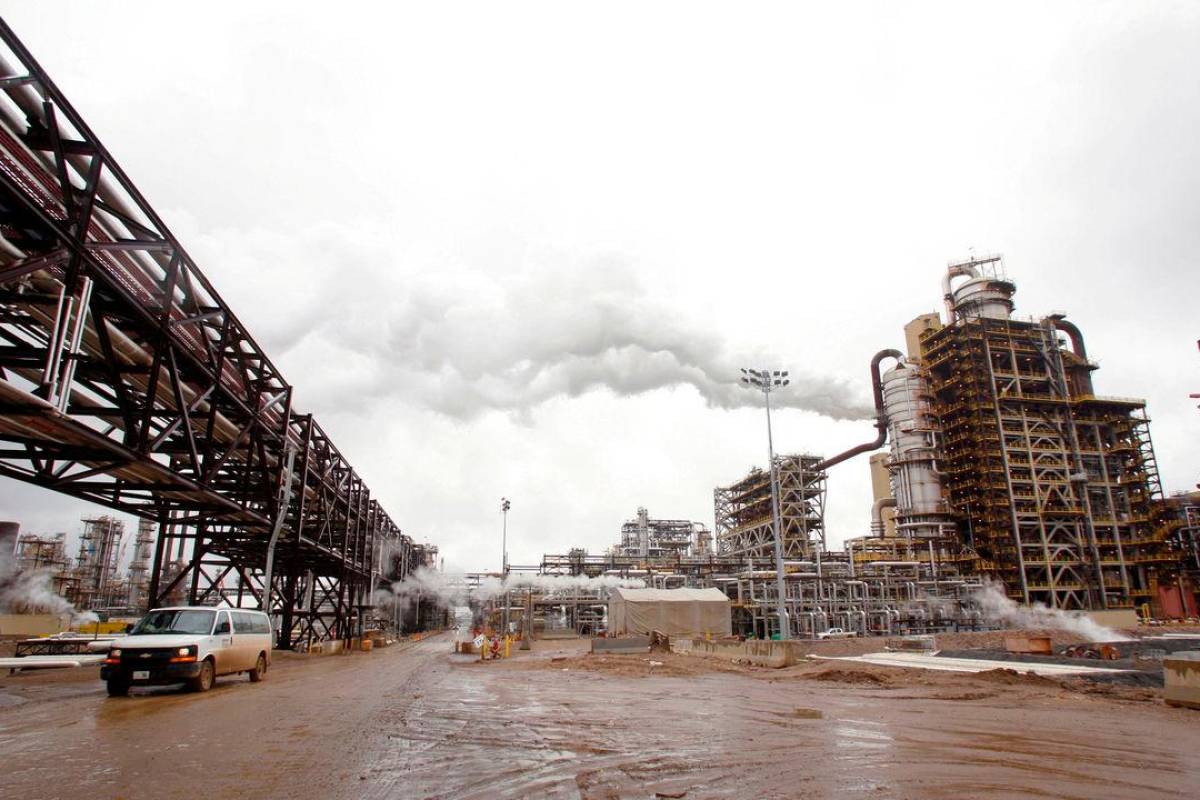 Canada may drop oil emissions cap as part of new climate plan, sources say Canada may drop oil emissions cap as part of new climate plan, sources say