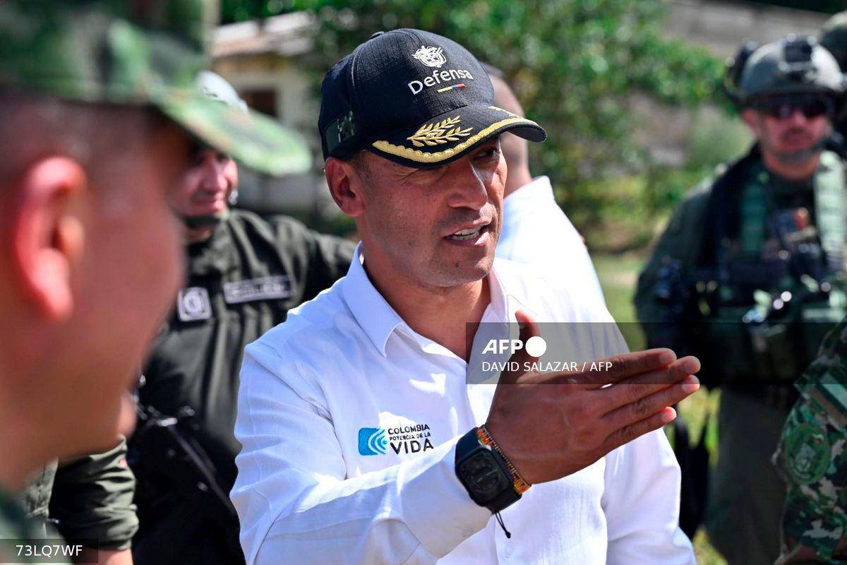 Colombia committed to drug fight as US decertification deadline looms Colombia committed to drug fight as US decertification deadline looms