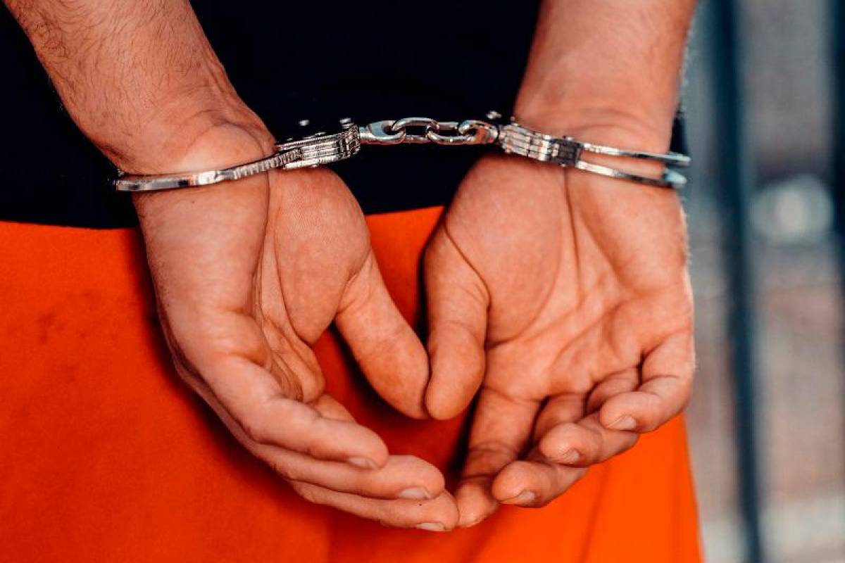 Datuk remanded for three days in cooking oil smuggling case Datuk remanded for three days in cooking oil smuggling case